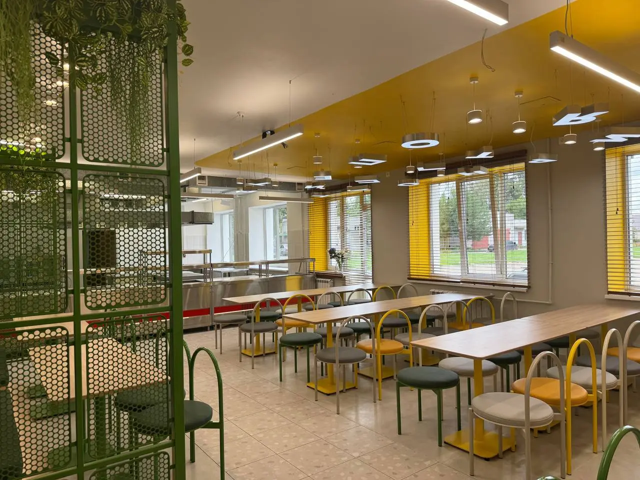 Школьная столовая и зоны отдыха: мебель на заказ ARTIDOM в School campus, Russia, фото 2