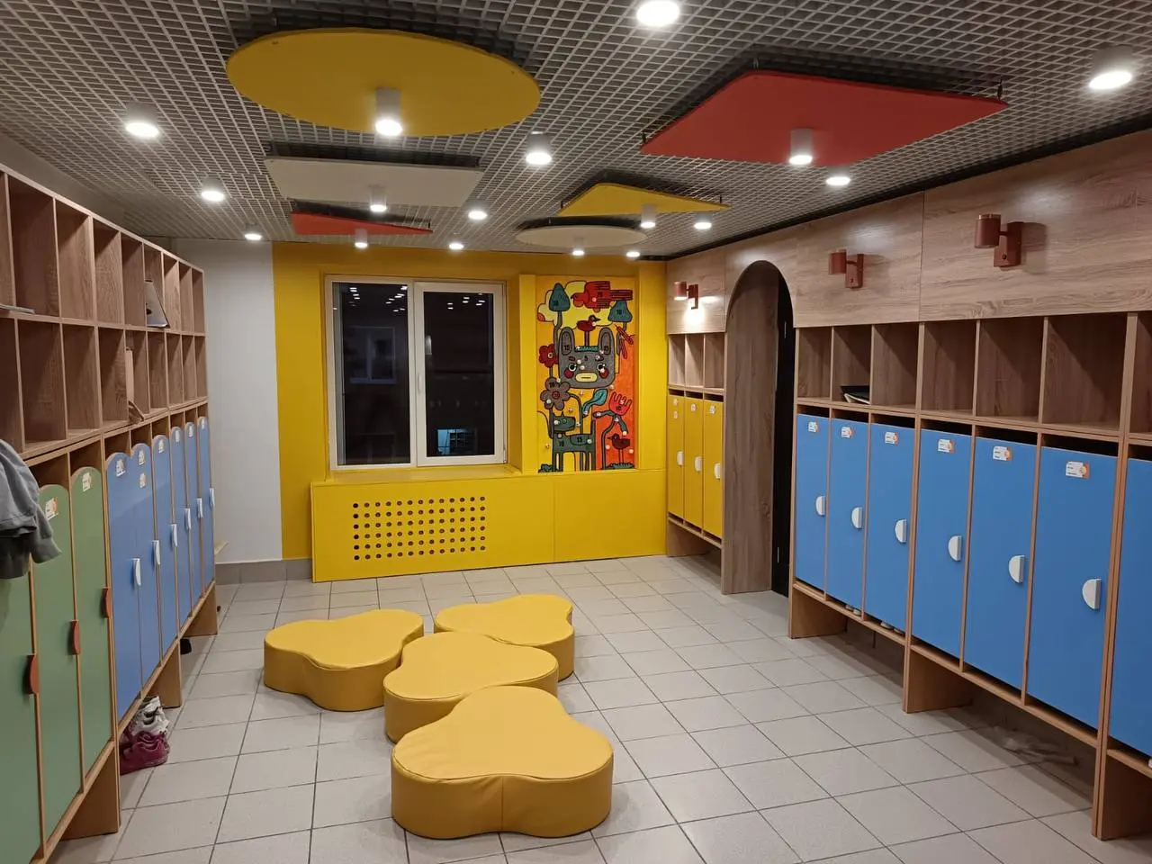Школьная столовая и зоны отдыха: мебель на заказ ARTIDOM в School campus, Russia, фото 3
